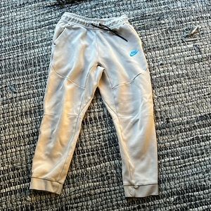 Nike tech Sweatpants Big Kids Large